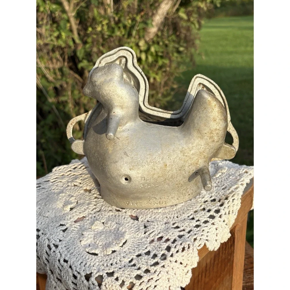 Vintage Chicken Rooster Baking Molds Aluminum 2 Piece Model Farmhouse Decor